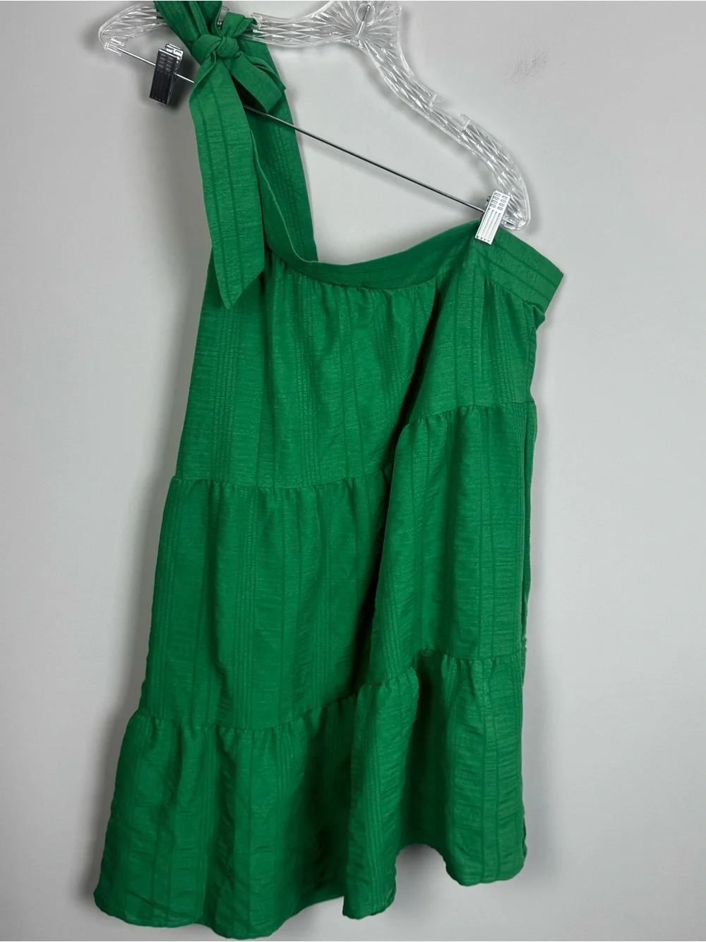 SHEIN | NEW Kelly Green One-Shoulder Tiered Dress with Tie Strap Women’s Size L